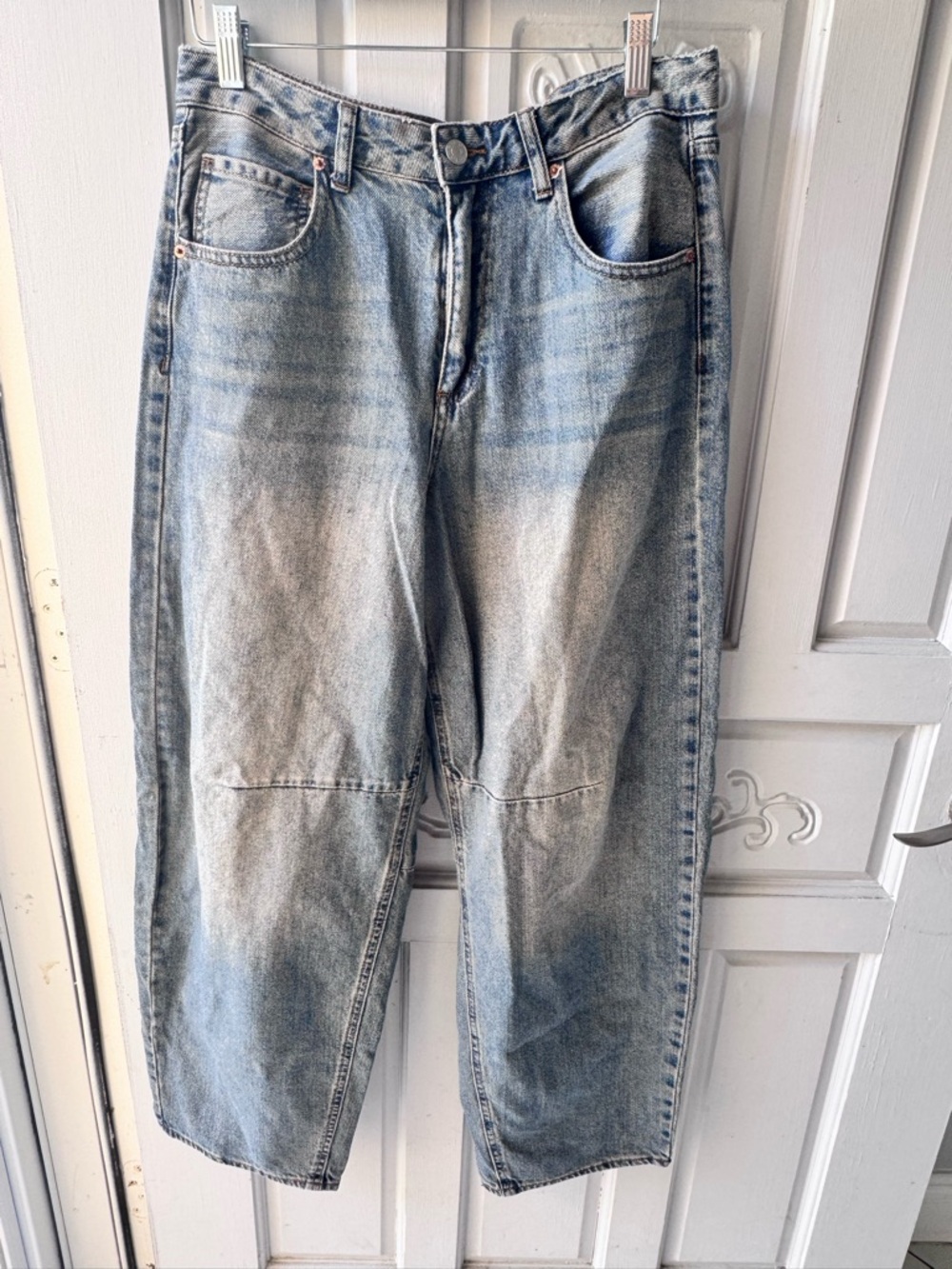 SONG Relaxed Light Blue Washed Women's Barrel Jeans (Size 7)